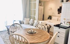 Summer Huahin Condo612,Near Beach&Cicada,Beautiful Swimming Pool
